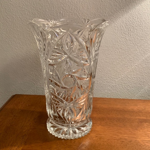Large Vintage Cut Glass Vase - Picture 1 of 10